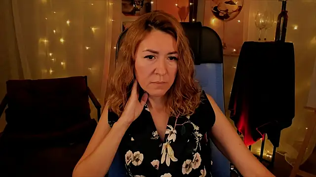 DonnaSmitth online show from 11/13/25, 03:55