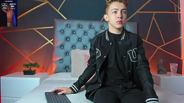 Lian Miller1  online show from 10/28/25, 12:30