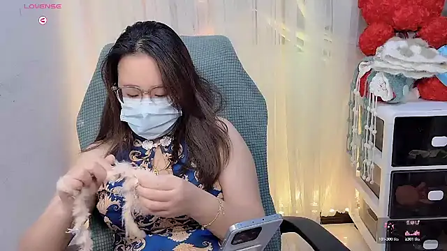 NEWONETO online show from 11/21/25, 09:24