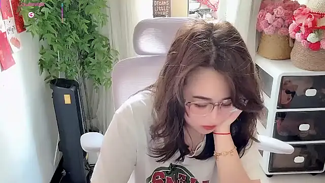 NEWONETO online show from 05/13/26, 06:11