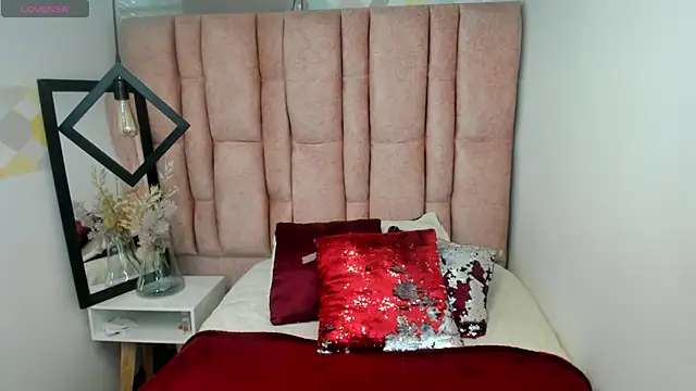 Issa Milf   online show from 05/27/26, 06:05