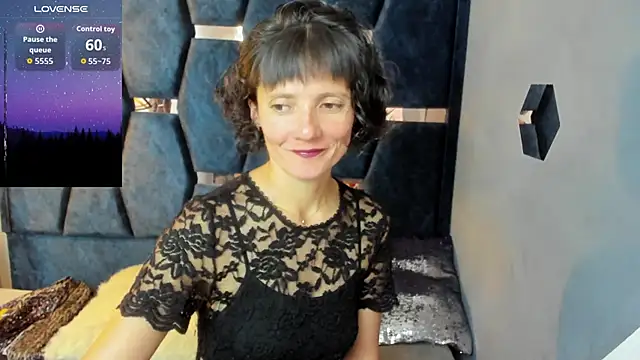 Valery More   online show from 10/08/25, 07:44