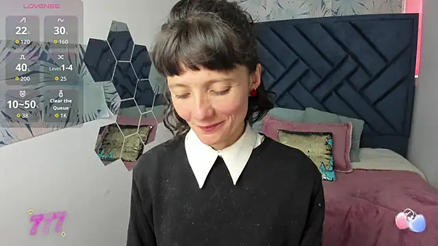 Valery More   online show from 03/23/26, 01:15