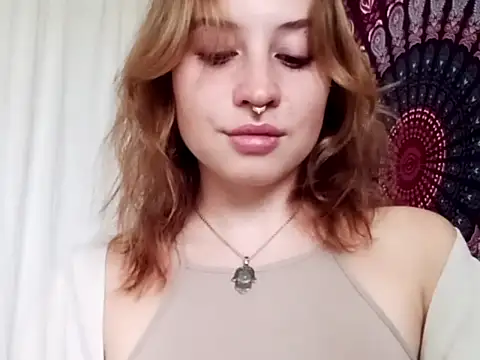 AdalynKiss online show from 10/15/25, 12:16