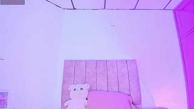 Snapshot of Mila_1wood chatting on 07/17/26, 12:45 Mila 1wood online show from 07/17/26, 12:45