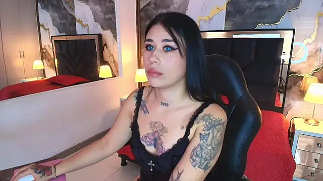 SusanVilla online show from 07/13/26, 06:33