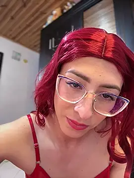 Snapshot of NICOLLE__12 chatting on 07/20/26, 03:10 NICOLLE 12 online show from 07/20/26, 03:10