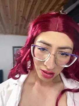 Snapshot of NICOLLE__12 chatting on 07/22/26, 04:04 NICOLLE 12 online show from 07/22/26, 04:04