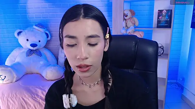 Snapshot of koyuki_san chatting on 10/29/25, 07:15 koyuki san online show from 10/29/25, 07:15