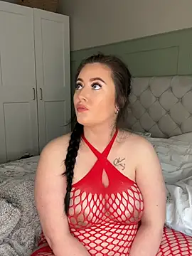 irishmollyx online show from 04/15/26, 08:21