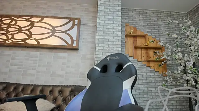 Alisonn Doll online show from 02/02/26, 06:39