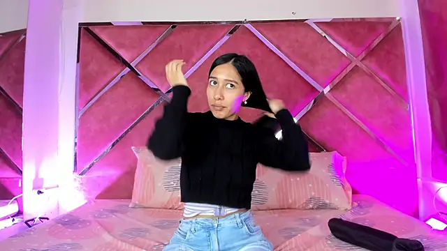 Amelia Rivas online show from 10/12/25, 06:18