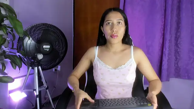 Amelia Rivas online show from 02/03/26, 06:46