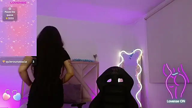 Ixchel tay online show from 10/17/25, 03:10