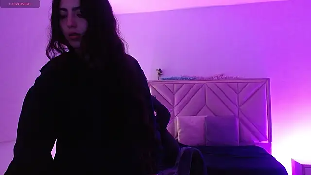 Ixchel tay online show from 11/16/25, 03:34