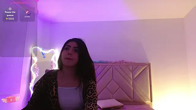 Ixchel tay online show from 11/27/25, 03:19