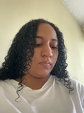 jesicamonroe44 online show from 10/17/25, 12:52