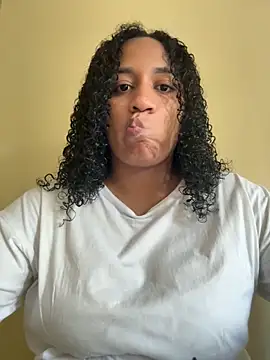 jesicamonroe44 online show from 10/20/25, 09:15