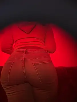 bellacagyal online show from 11/23/25, 10:42