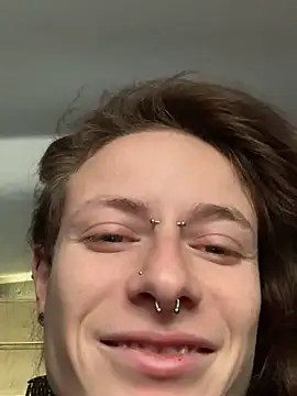 GoldenPussy1329 online show from 12/22/25, 01:08