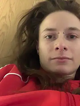 GoldenPussy1329 online show from 02/05/26, 09:08