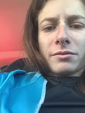 GoldenPussy1329 online show from 04/13/26, 10:21