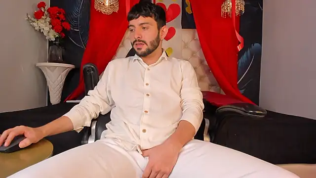 VynnyBlacke  online show from 02/15/26, 05:04