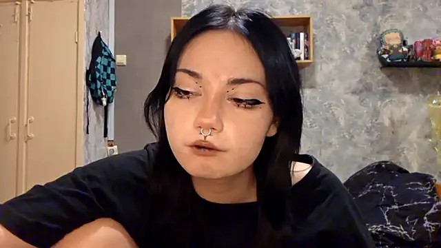 Beeping Creature online show from 11/16/25, 04:23