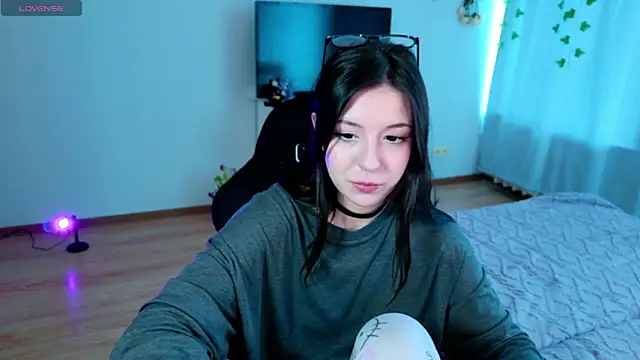 Azaliya Haze online show from 03/18/26, 08:50