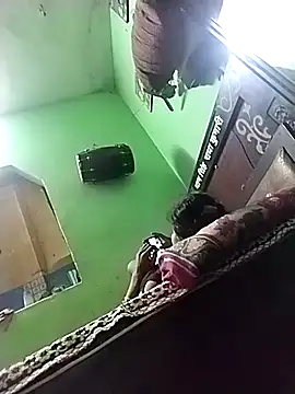 RED Queen 6 online show from 10/02/25, 04:47