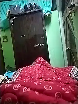 RED Queen 6 online show from 10/12/25, 06:07