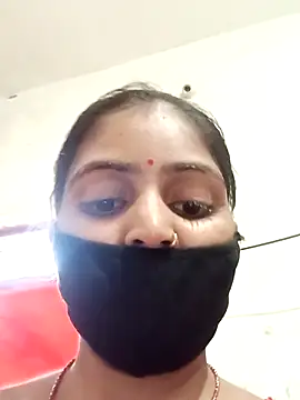 Snapshot of RANI_747 chatting on 10/15/25, 12:05 RANI 747 online show from 10/15/25, 12:05