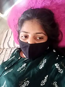Snapshot of RANI_747 chatting on 10/21/25, 10:27 RANI 747 online show from 10/21/25, 10:27