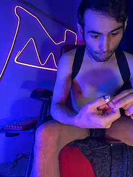 highinhtxx online show from 12/01/25, 12:04