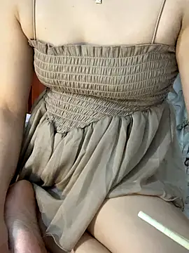 lee ly online show from 10/13/25, 06:24