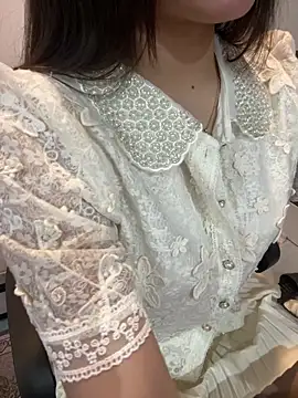 lee ly online show from 04/14/26, 11:38