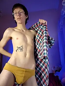 Snapshot of TommieHi chatting on 10/01/25, 12:22 TommieHi online show from 10/01/25, 12:22