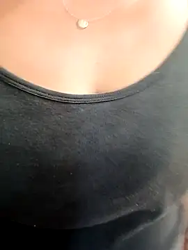 Hotmommax online show from 03/16/26, 11:42