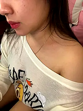 Gina999 online show from 11/18/25, 04:22