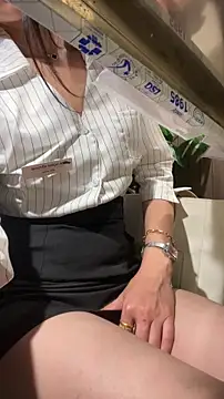 Gina999 online show from 04/18/26, 02:37