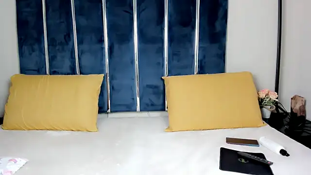 INDIANROMANCE online show from 10/10/25, 07:46