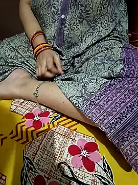 Snapshot of Hot__bhabhi_99 chatting on 09/30/25, 02:22 Hot bhabhi 99 online show from 09/30/25, 02:22