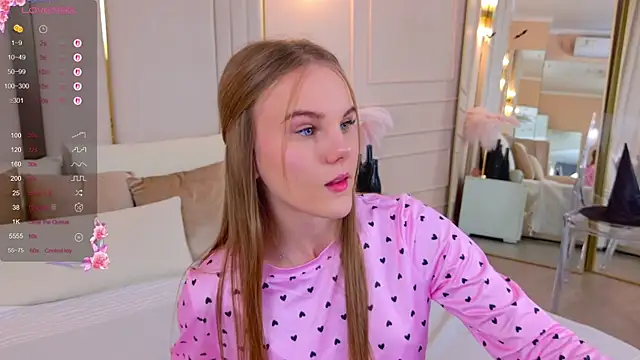 Lili Lohan online show from 11/04/25, 05:23