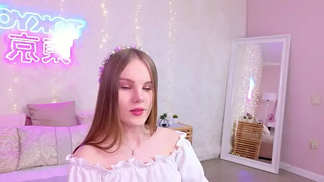 Snapshot of Lili_Lohan chatting on 05/15/26, 05:03 Lili Lohan online show from 05/15/26, 05:03