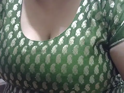 Snapshot of junglibilli_punjab chatting on 12/23/25, 09:40 junglibilli punjab online show from 12/23/25, 09:40