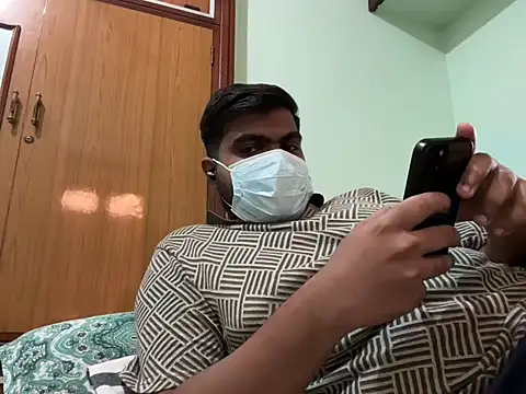 Snapshot of Romeo_Sam2 chatting on 09/30/25, 07:02 Romeo Sam2 online show from 09/30/25, 07:02