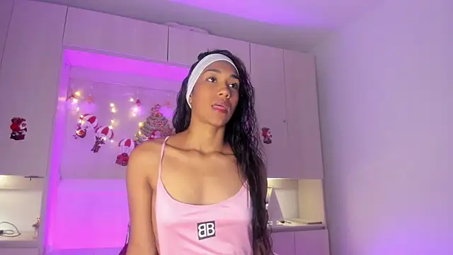 AnahiCollins online show from 12/17/25, 07:42