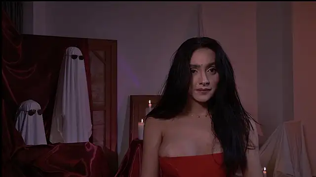 Milana De online show from 10/31/25, 10:44