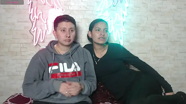 Gaby and Mei online show from 10/02/25, 04:08