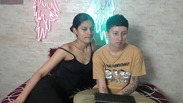 Gaby and Mei online show from 10/08/25, 04:10